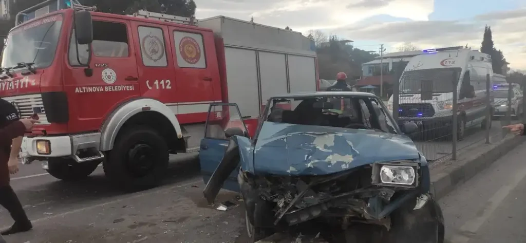 ALTINOVA'DA TRAFİK KAZASI 1 YARALI