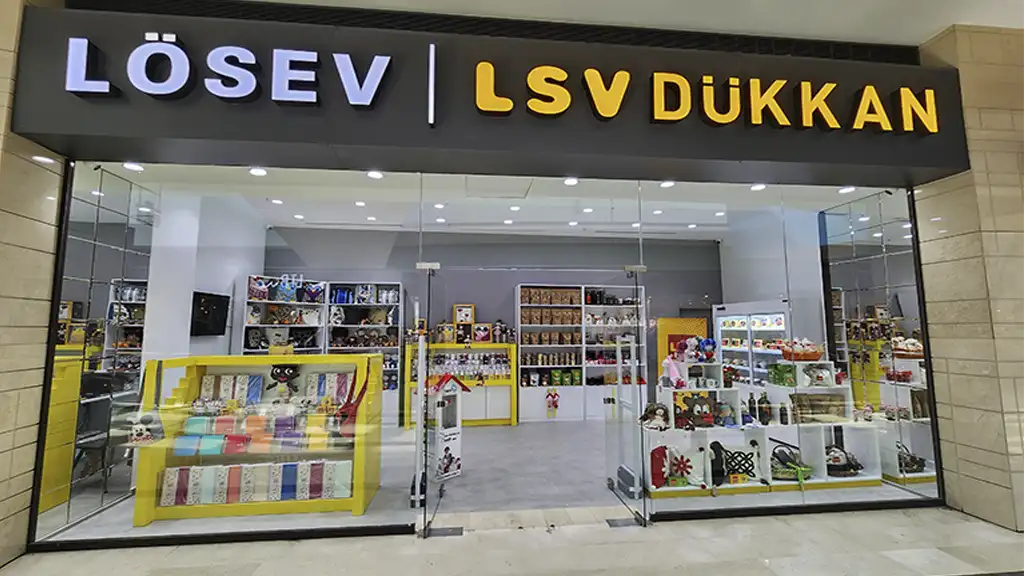 LÖSEV’İN İYİLİK DOLU MARKASI LSV DÜKKÂN BURSA’DA AÇILDI