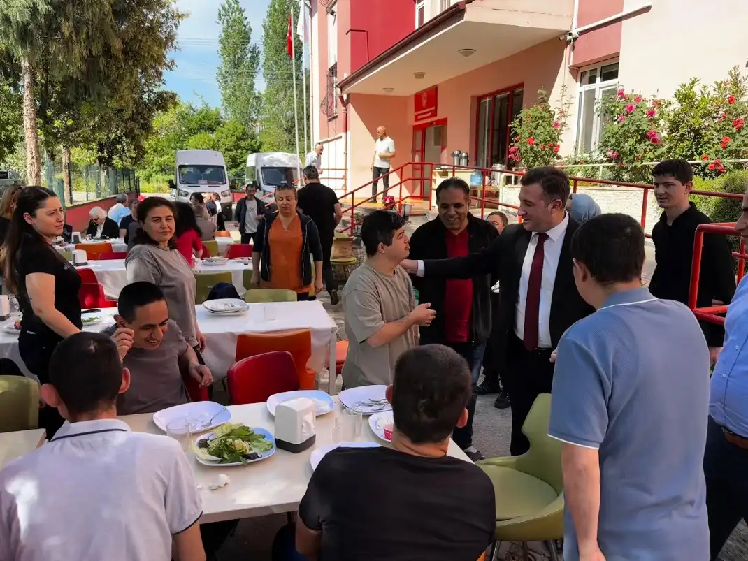 HAYATI PAYLAŞMAK İÇİN ENGEL YOK ENGELLİLER HAFTASI KAHVALTISI