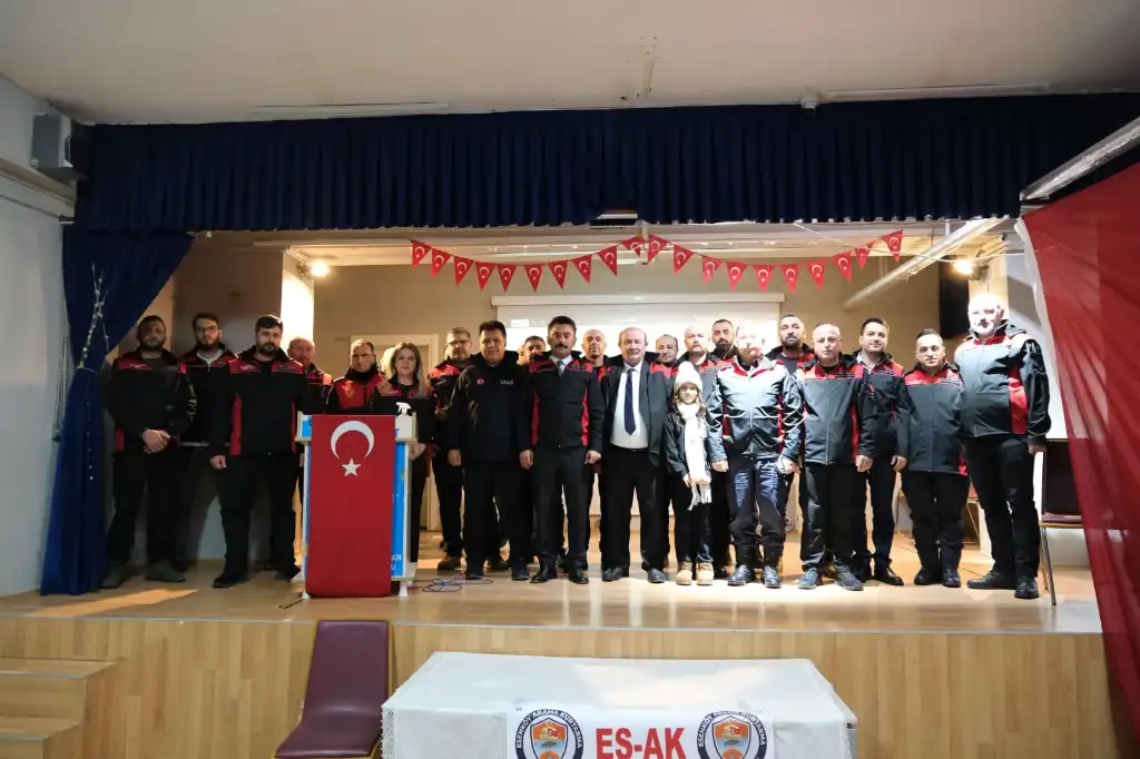 ESENKÖY ARAMA KURTARMA DERNEĞİ AÇILDI